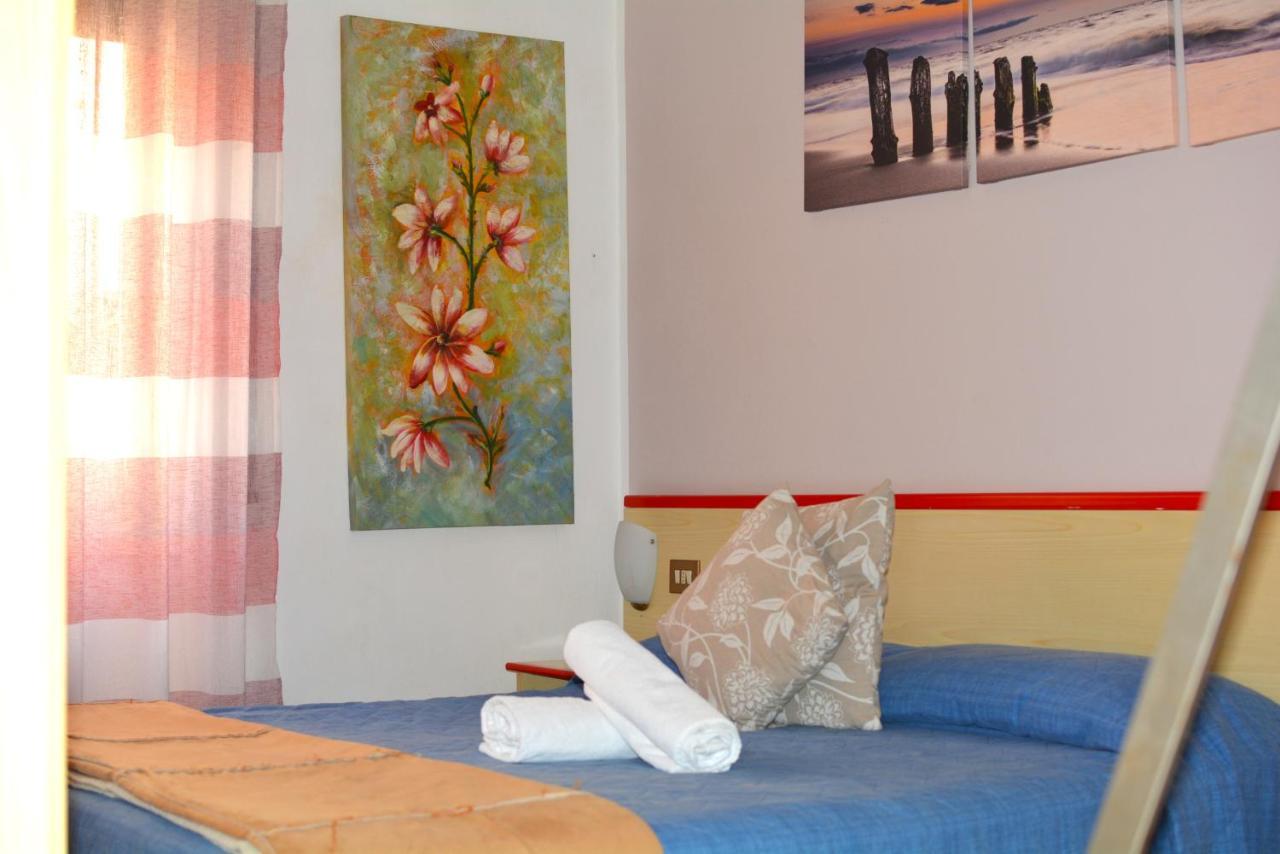 Hotel La Madunina Varazze Εξωτερικό φωτογραφία