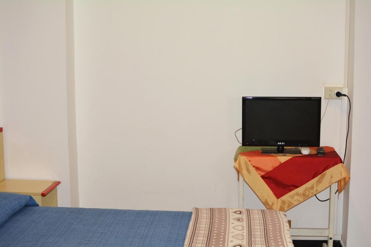 Hotel La Madunina Varazze Εξωτερικό φωτογραφία